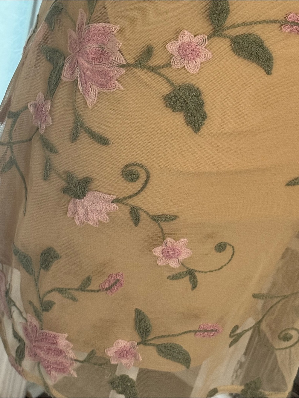 Kendall & Kylie Romance Floral Mini Dress Nude Size 0/2 - Picture 3 of 11